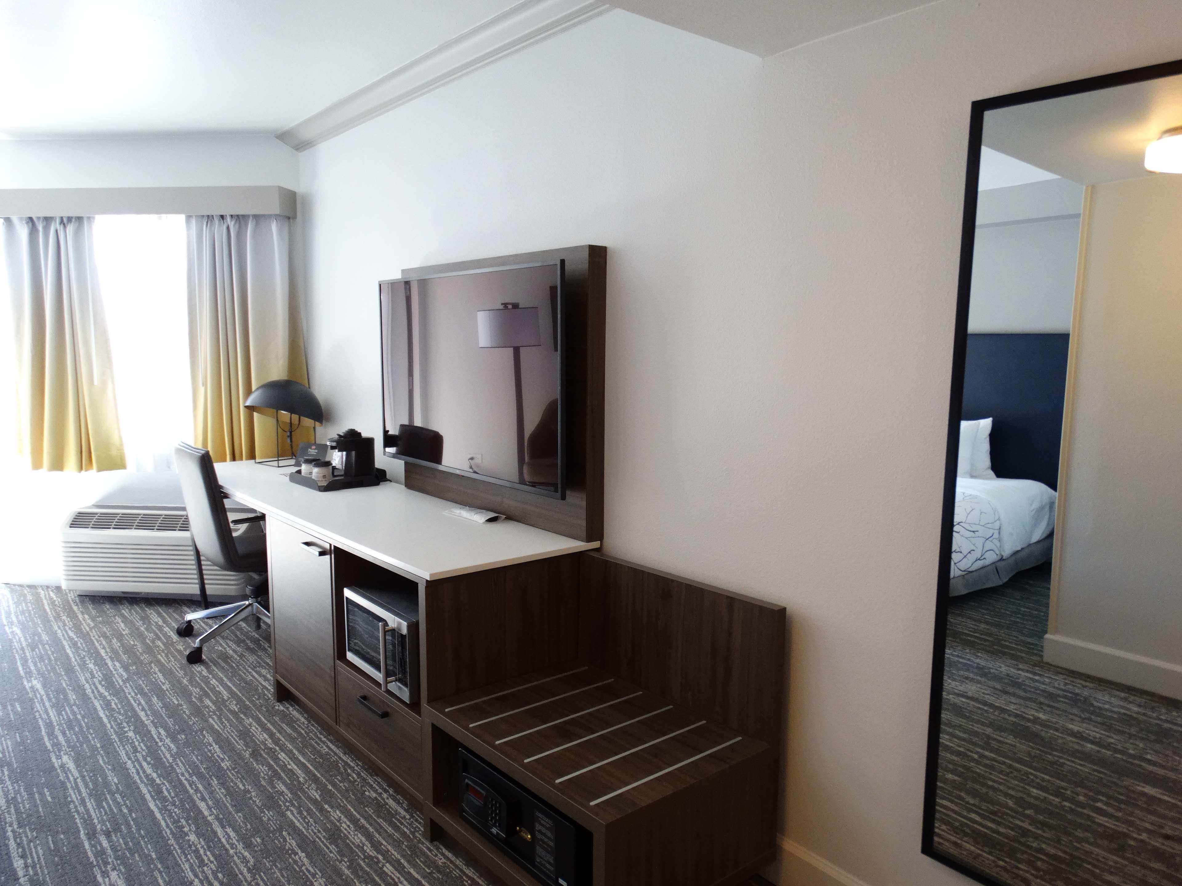 Best Western Premier Denver East Værelse billede