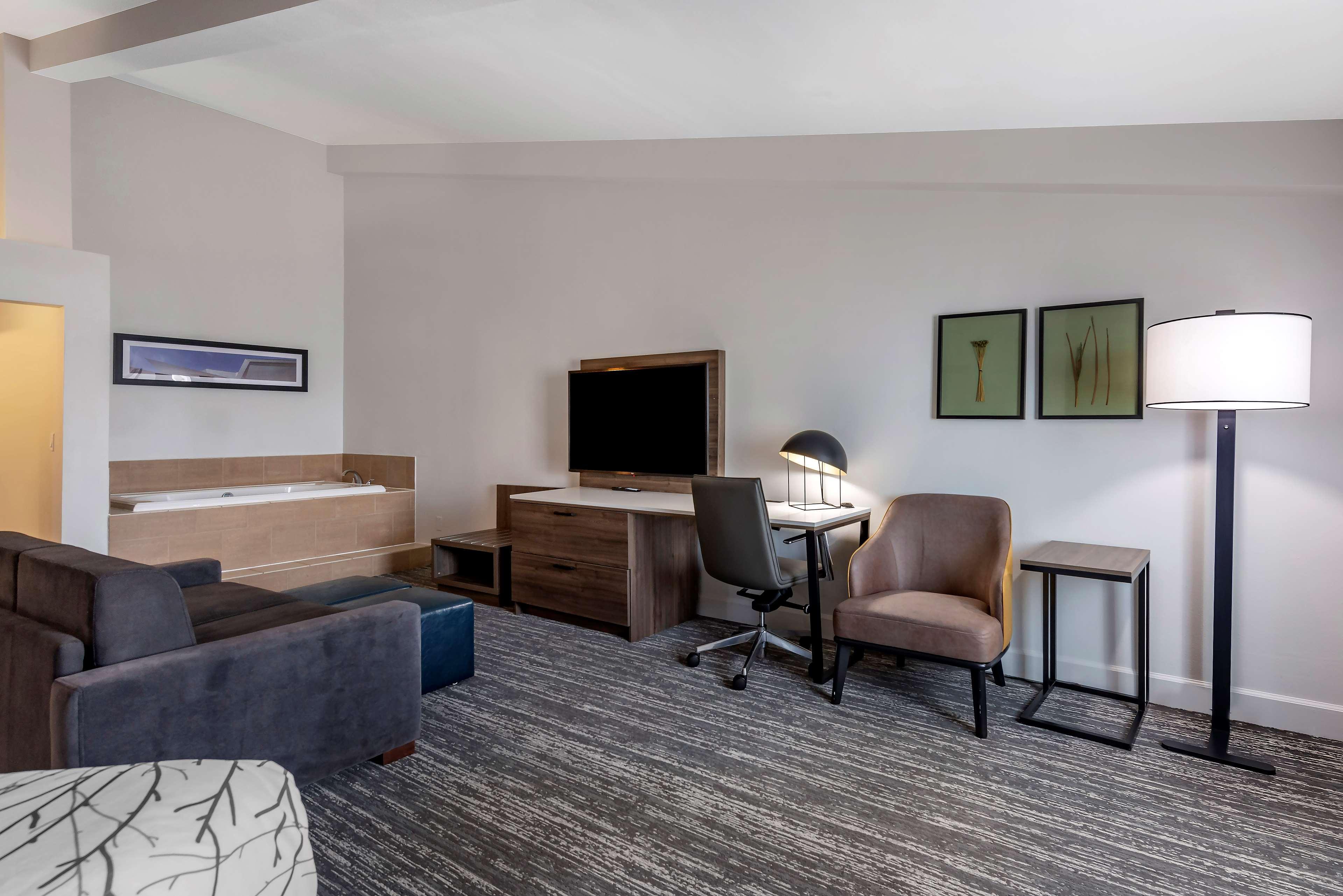 Best Western Premier Denver East Eksteriør billede