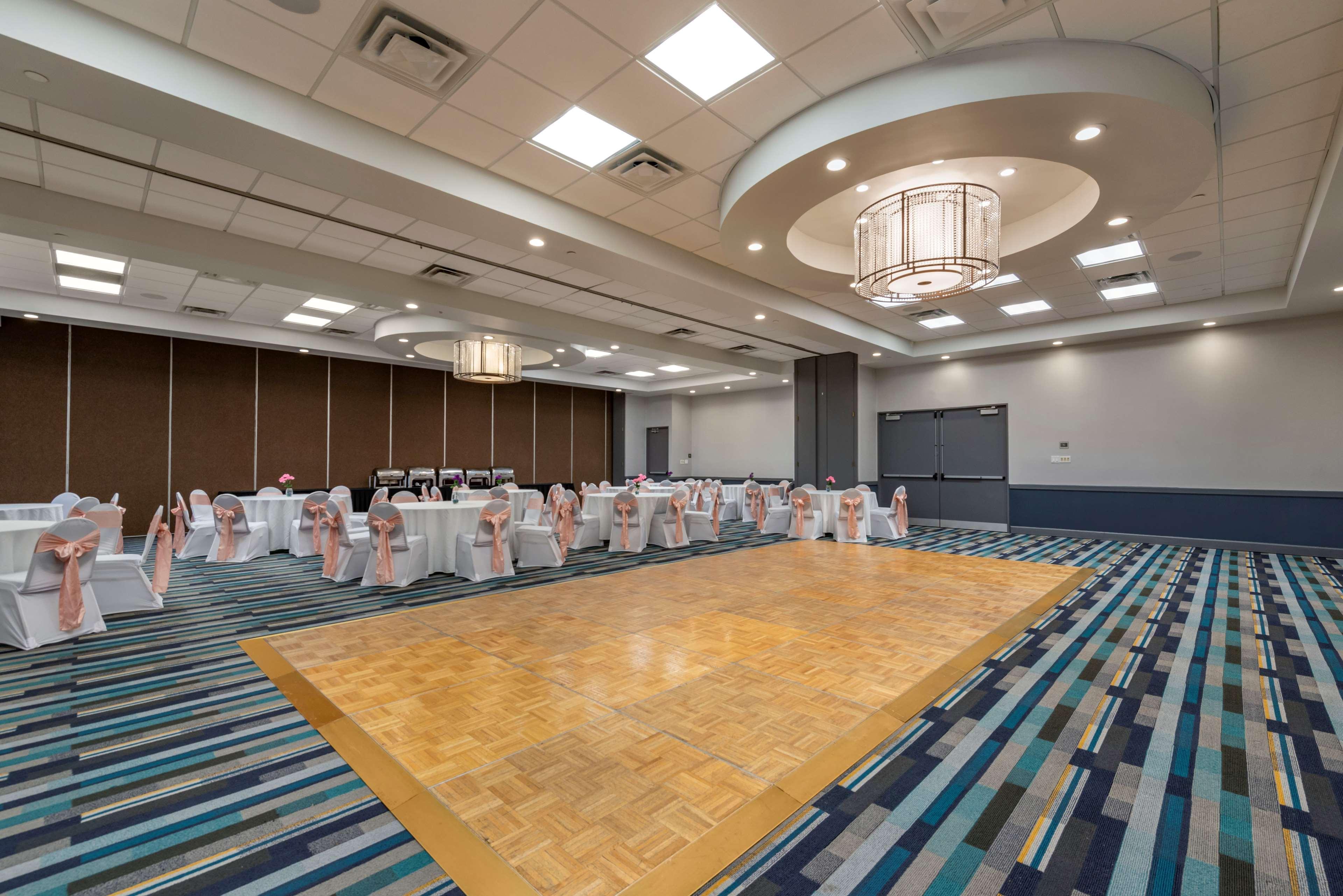 Best Western Premier Denver East Eksteriør billede