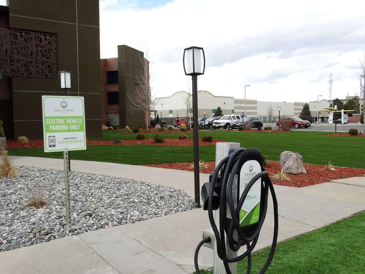 Best Western Premier Denver East Eksteriør billede